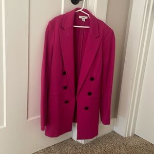 Women’s hot pink blazer.